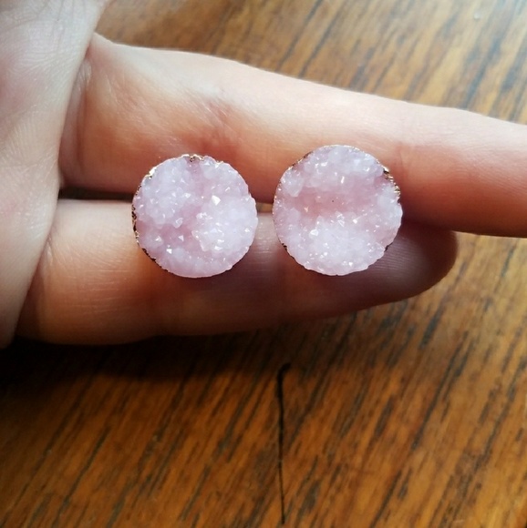 NWOT Light Pink Gold Plated Druzy Studs - Picture 6 of 8